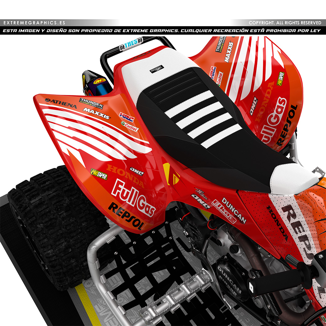 rojo-trasera-plastica-roja-1